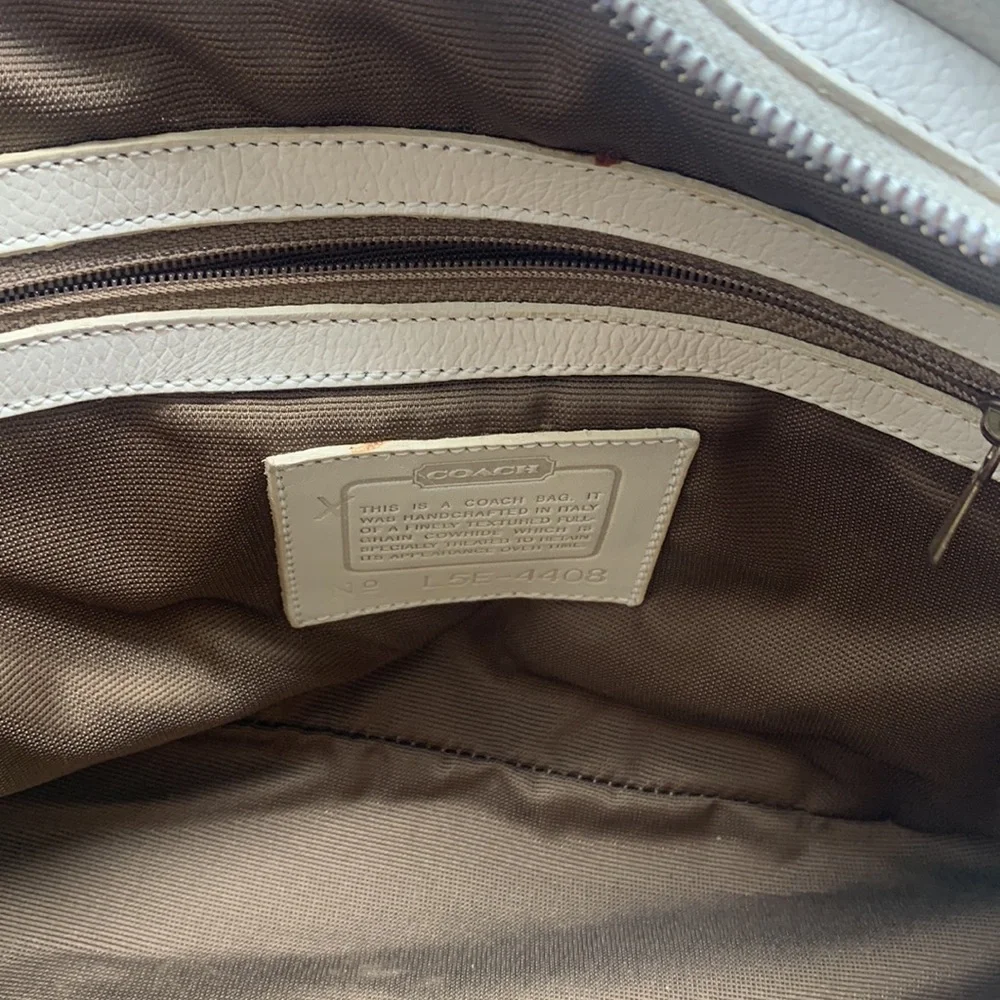 Vintage Coach Classic White Leather Bag - Picture 12 of 16